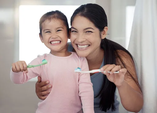 Tips voor ouders: Hoe en wanneer melktanden te poetsen